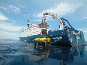 Nautilus launching Hercules and Argus above the wreck of the Robert E Lee