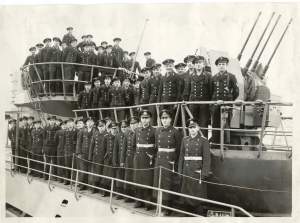 U-869 crew at commisioning