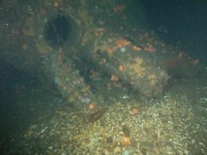 U869 Conning tower with open hatch, UZO is to the left, and persicope shears to the right.
